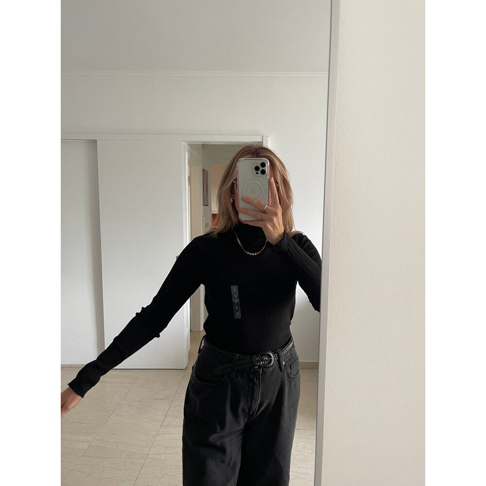 Uniqlo — Black Ribbed High Neck T-Shirt Long Sleeve — Women's Size Small NWT NEW - Picture 15 of 16